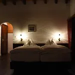 Astoria Otel 3*