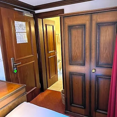 Szálloda Astoria 3*