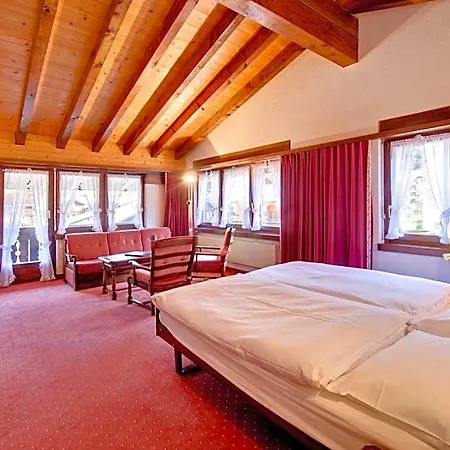 Astoria 3*
