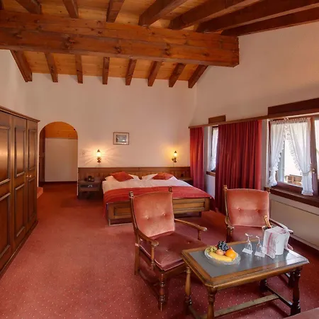 Astoria Hotel 3*
