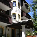 Hotel Astoria 3*